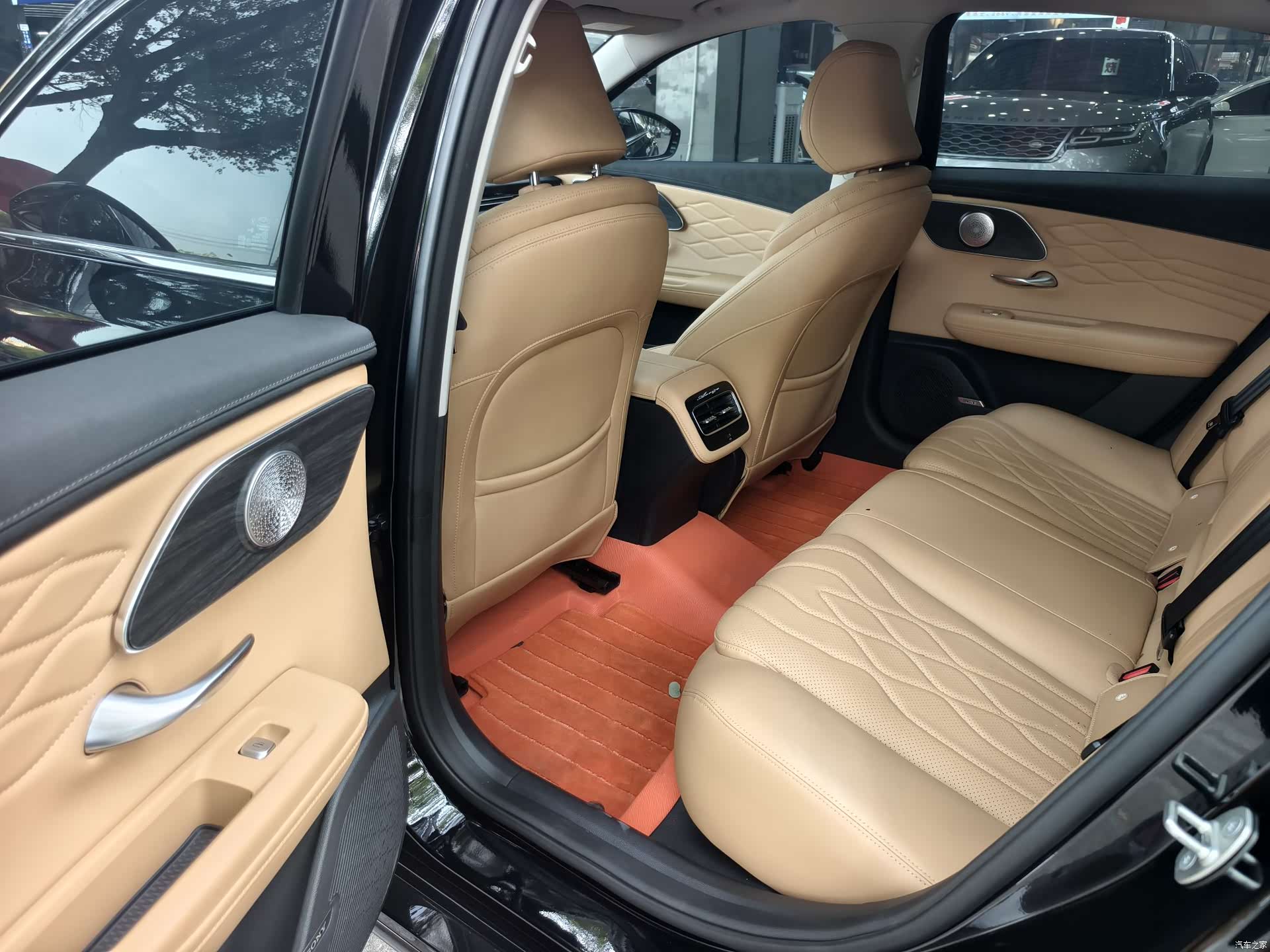 Chery Arrizo 8, 2025 все фото