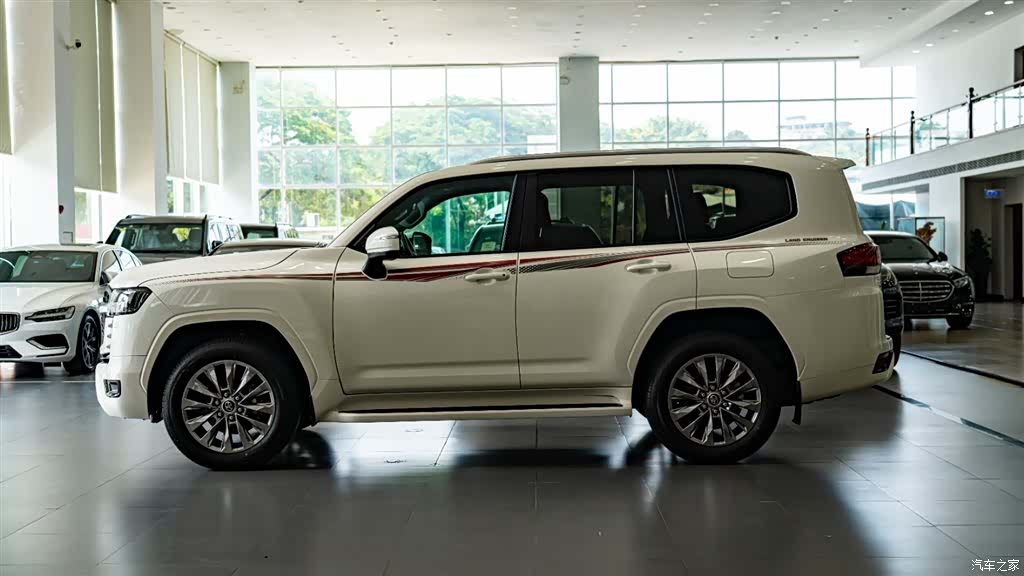 Toyota Land Cruiser, 2024 4