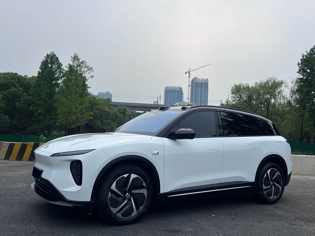 NIO ES6