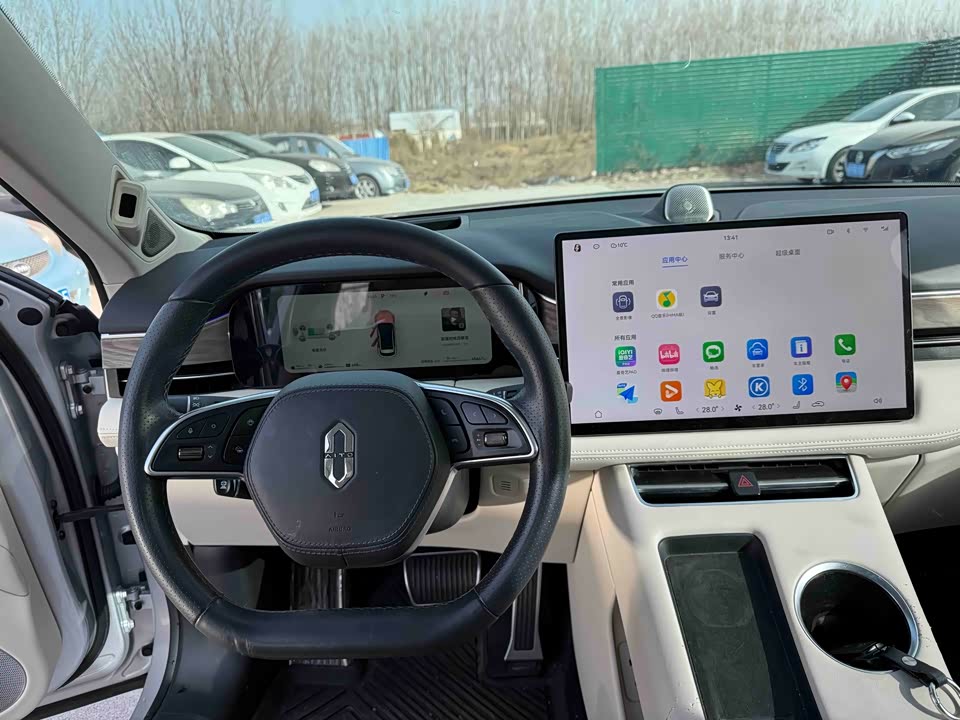 AITO Ask the world M5