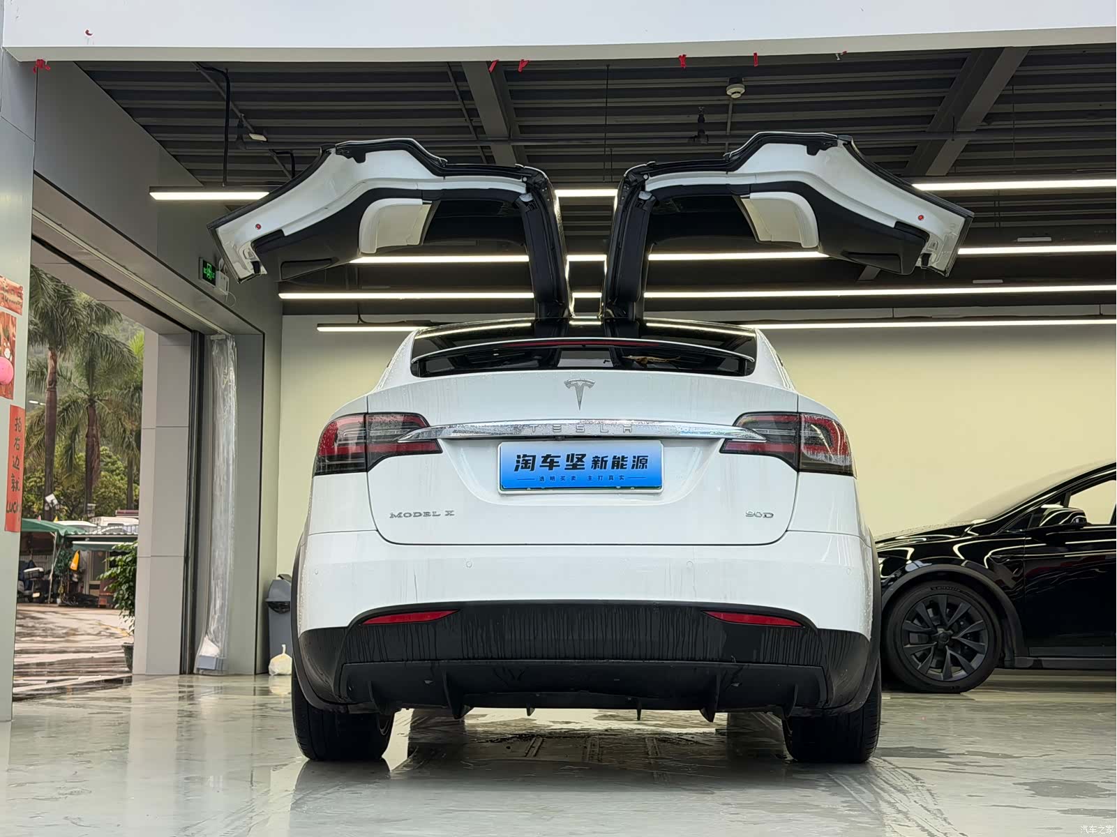 Tesla Model X, 2016 4