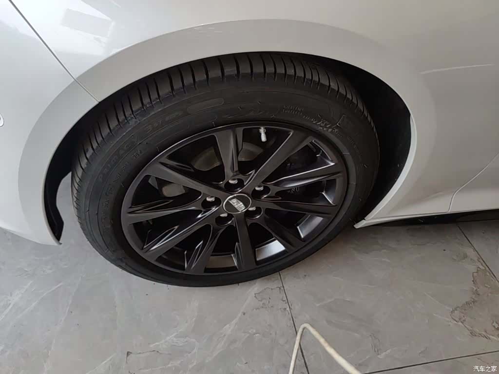 Cadillac CT5, 2025 23