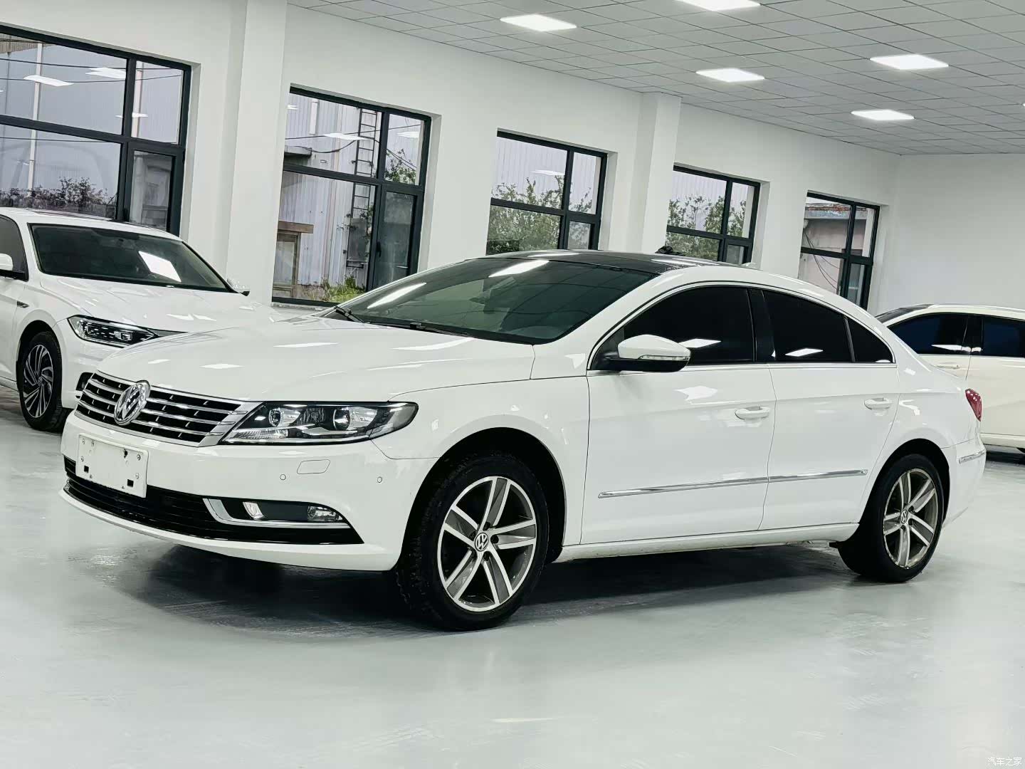 Volkswagen CC, 2015 1
