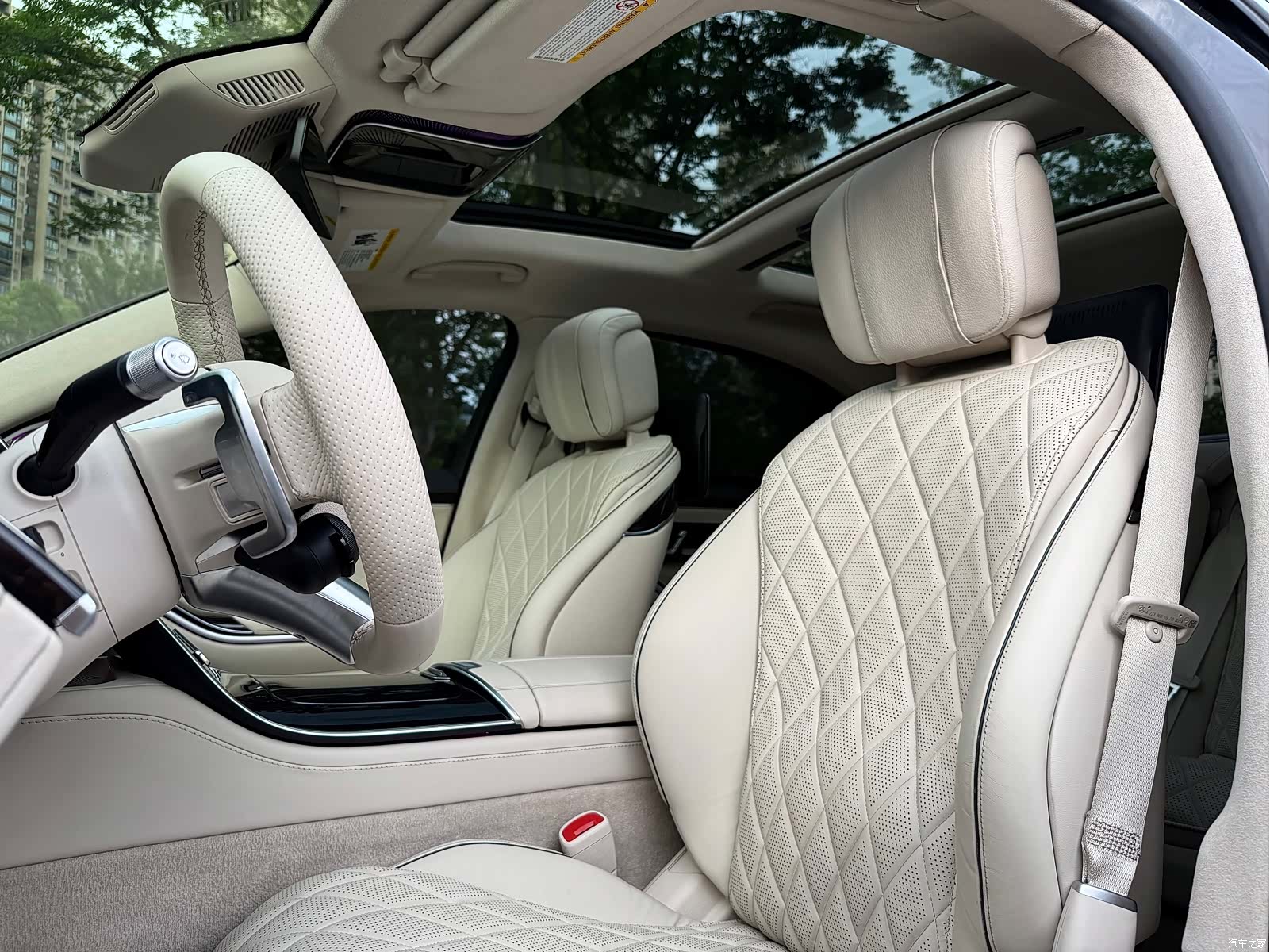 Mercedes-Benz S-Class, 2024 12