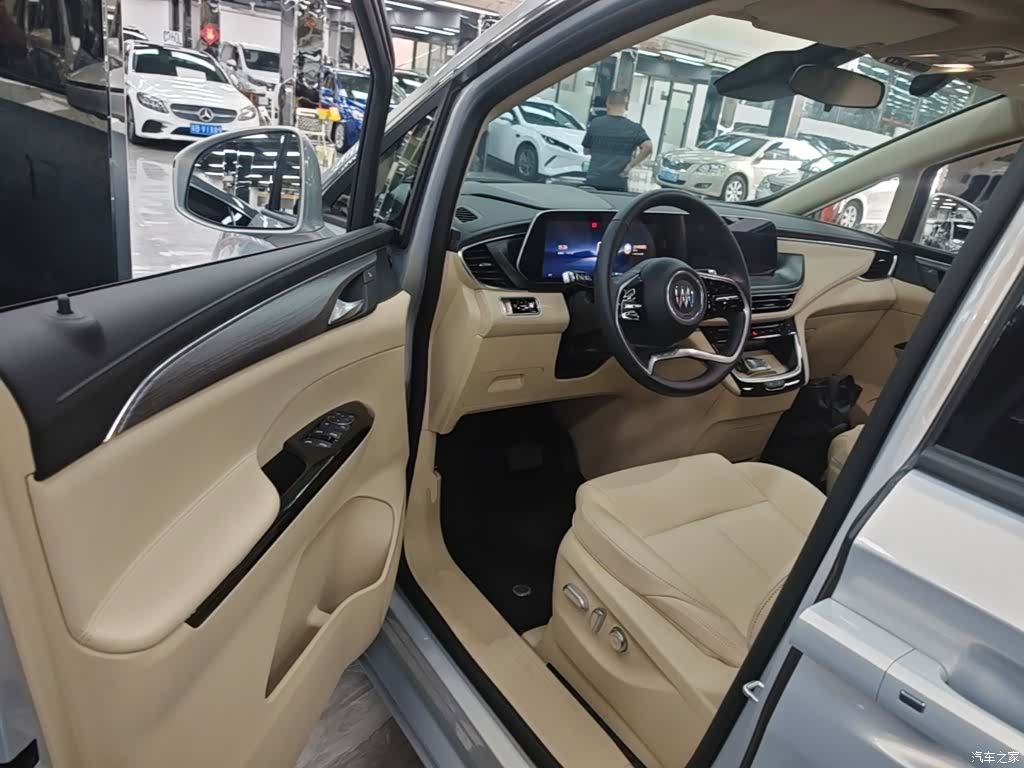 Buick GL8, 2025 16