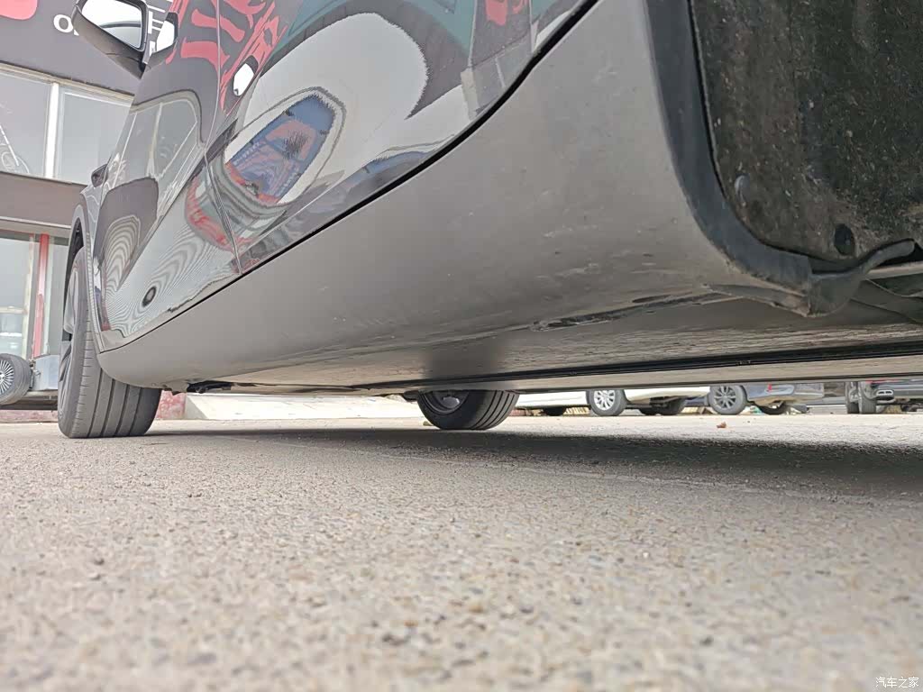Tesla Model Y, 2024 23