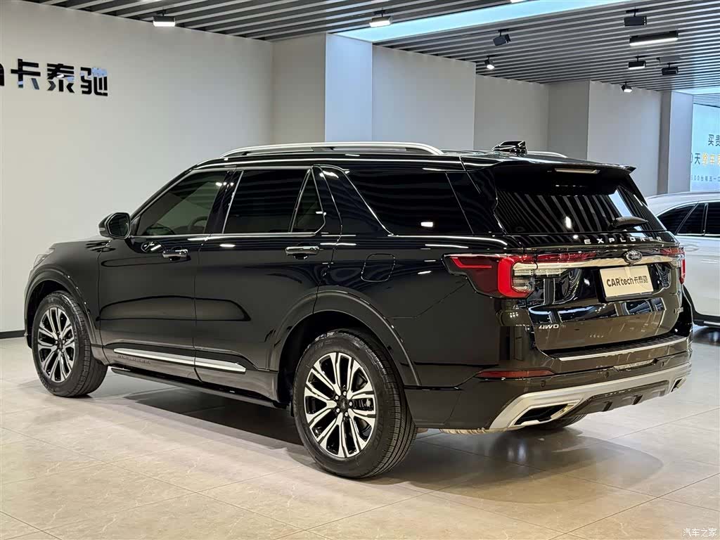 Ford Explorer, 2026 6