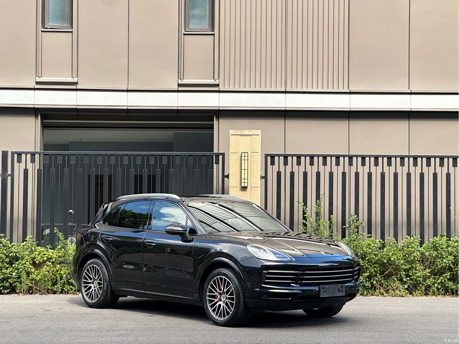 Porsche Cayenne, 2020 3