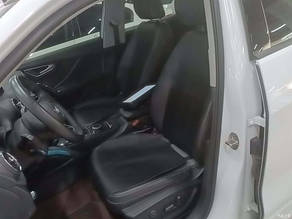 Audi Q2L, 2021 15