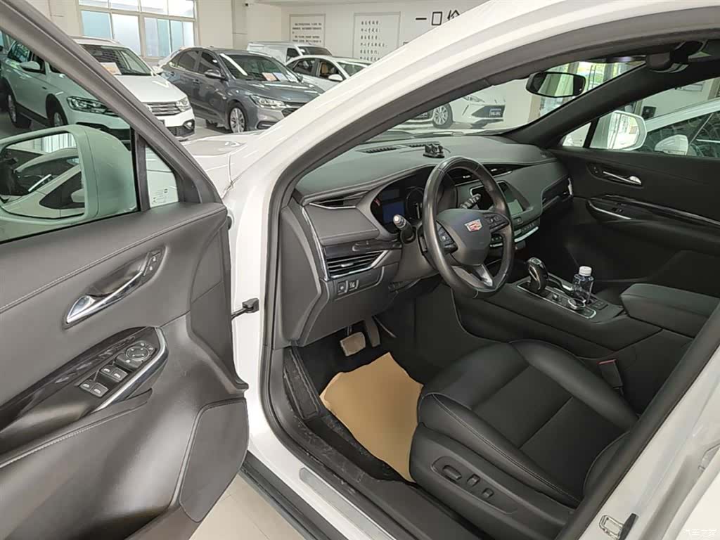 Cadillac XT4, 2019 16