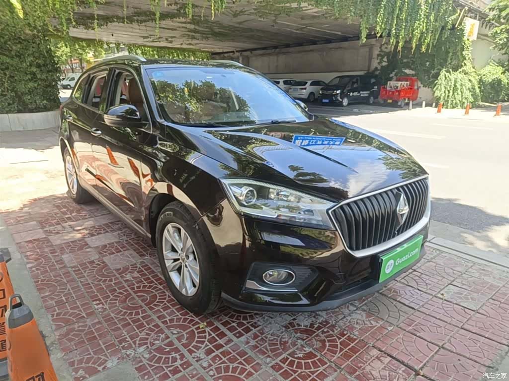 Borgward BX7, 2017 4