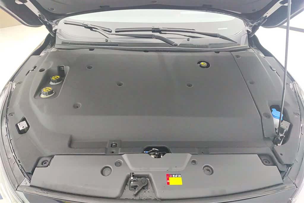 Wuling Starlight, 2025 10