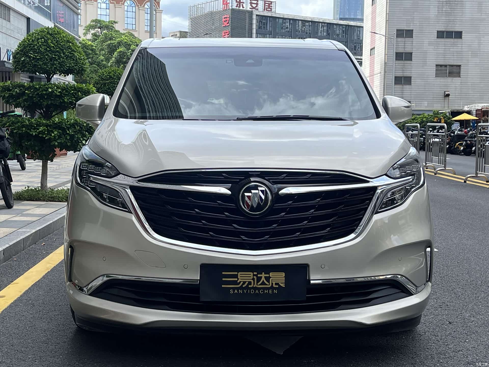 Buick GL8, 2021 2