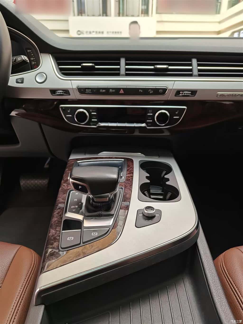 Audi Q7, 2018 10