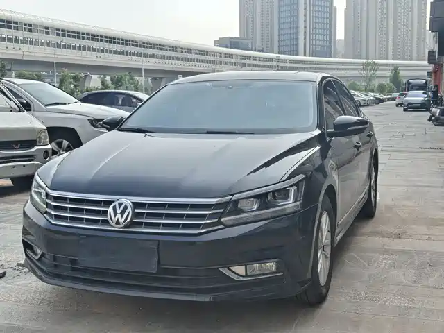 Volkswagen Passat 2016 — купить из Китая под заказ