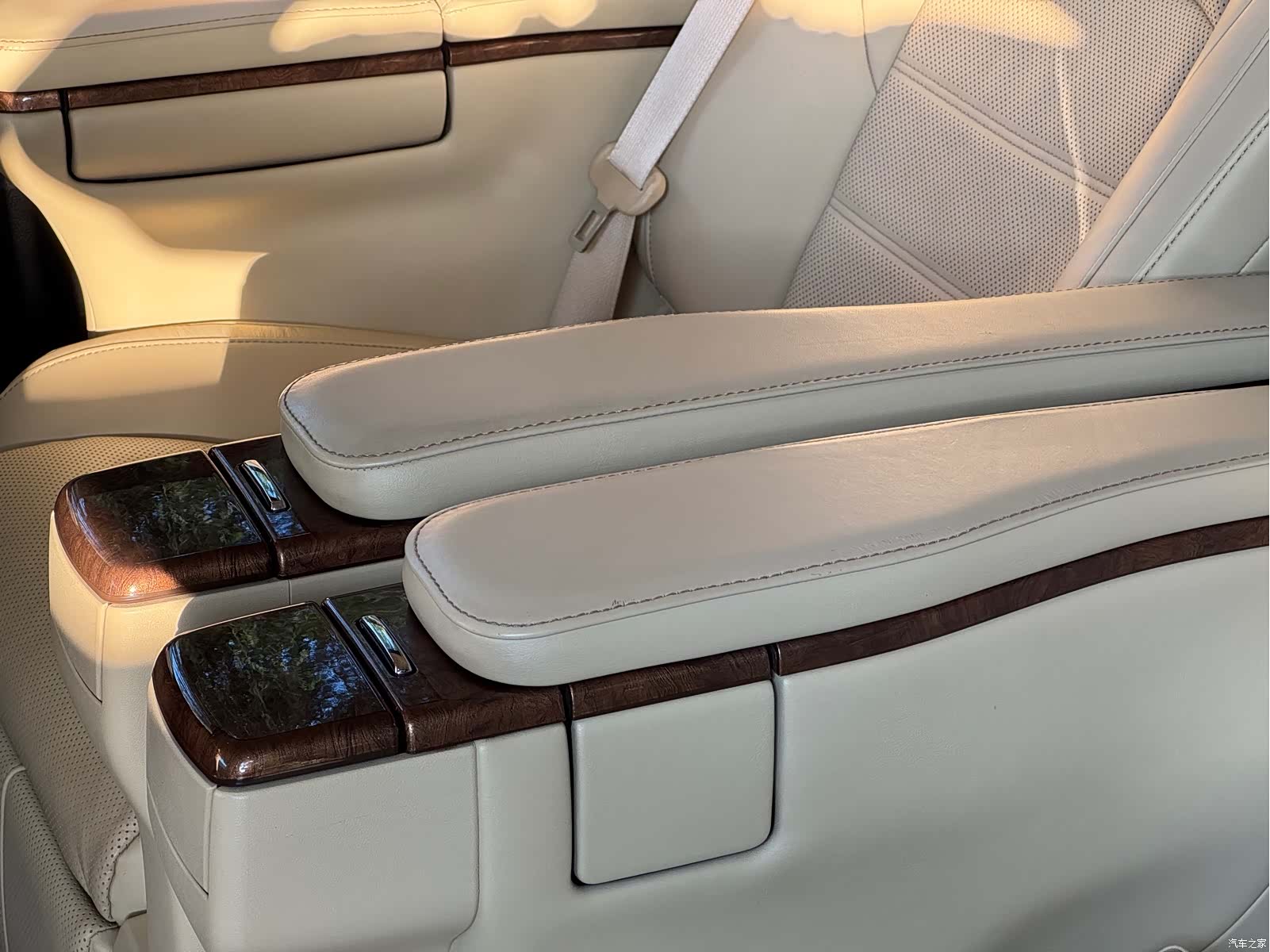 Toyota Alphard, 2018 23