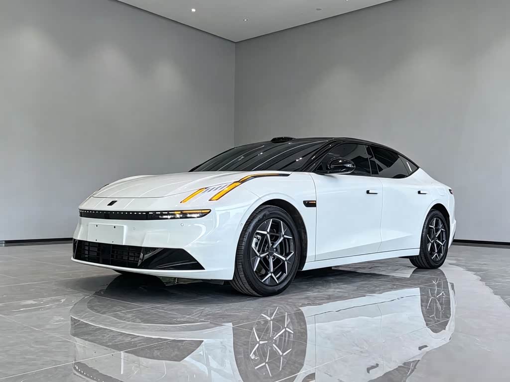 Lynk & Co 10