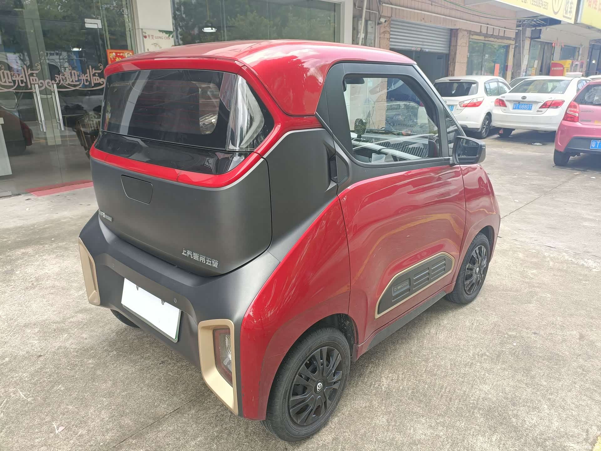 Wuling E200, 2019 9
