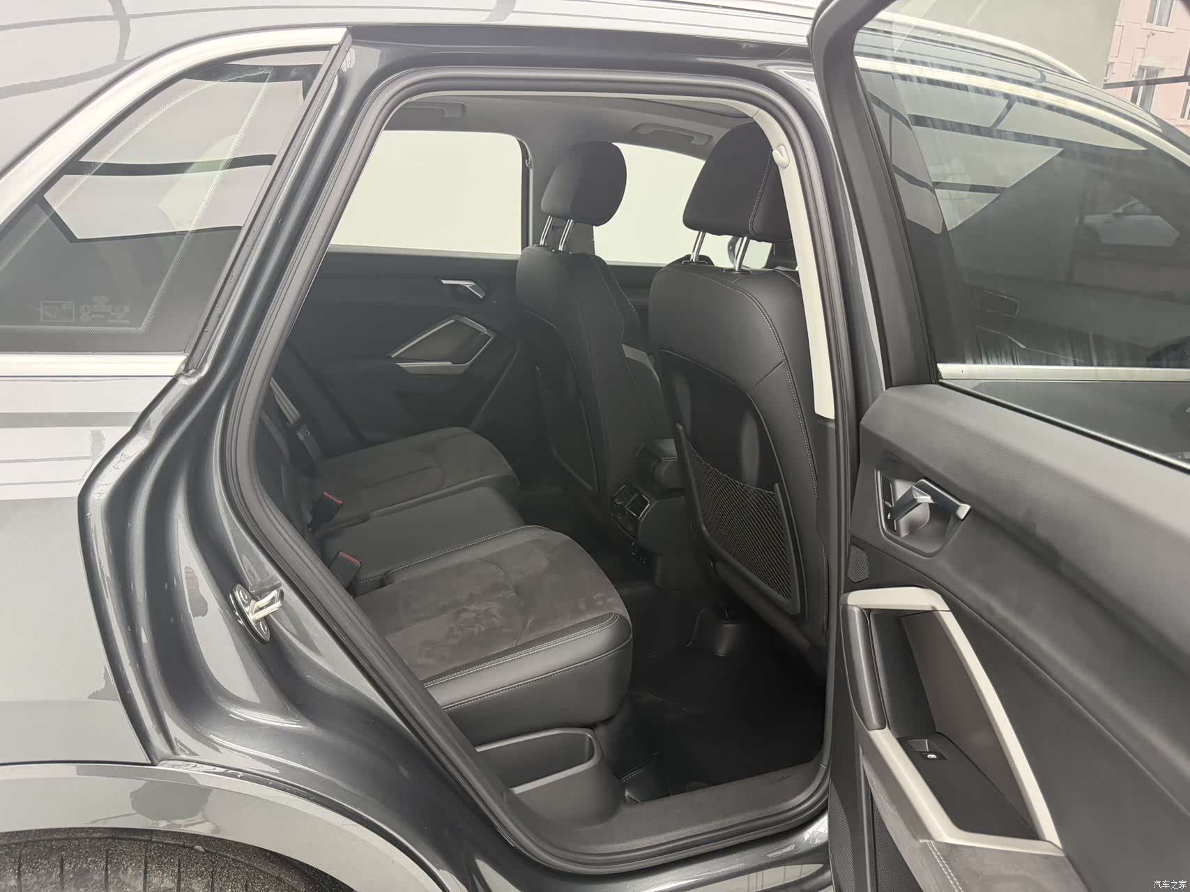 Audi Q3, 2023 12