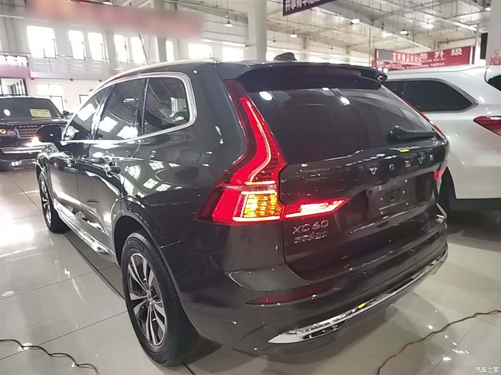 Volvo XC60, 2022 все фото