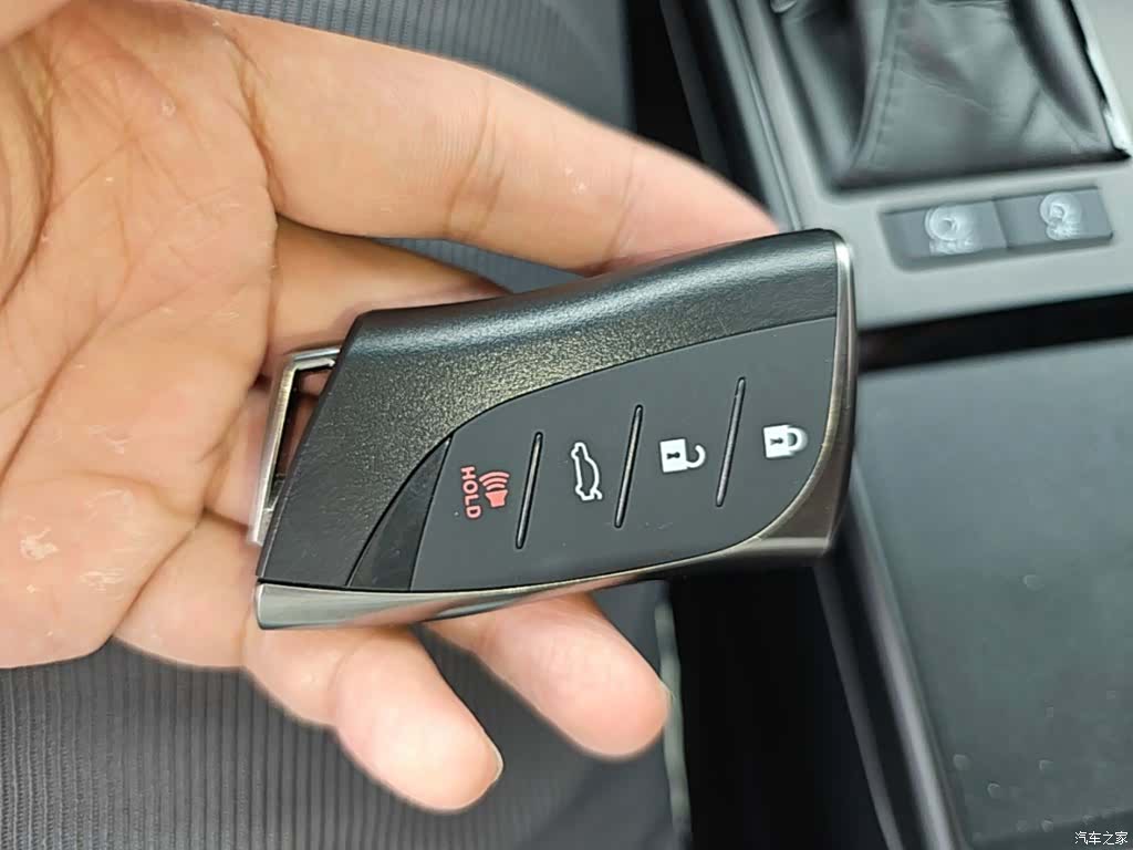 Lexus ES, 2024 9