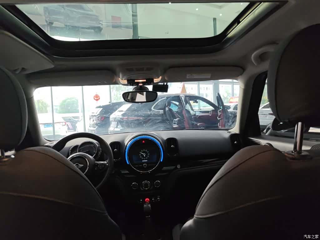 Mini Countryman, 2018 17