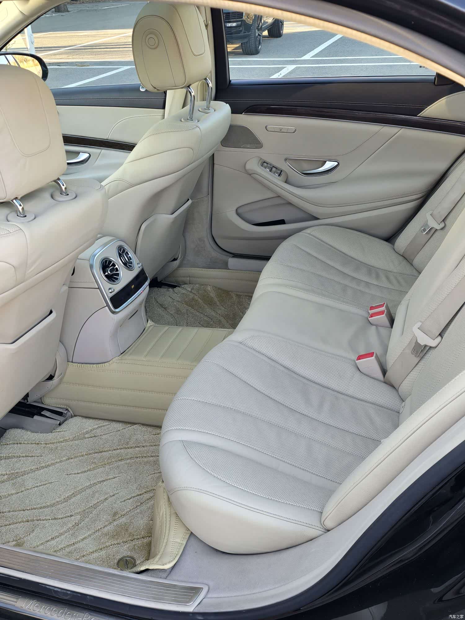 Mercedes-Benz S-Class, 2015 11
