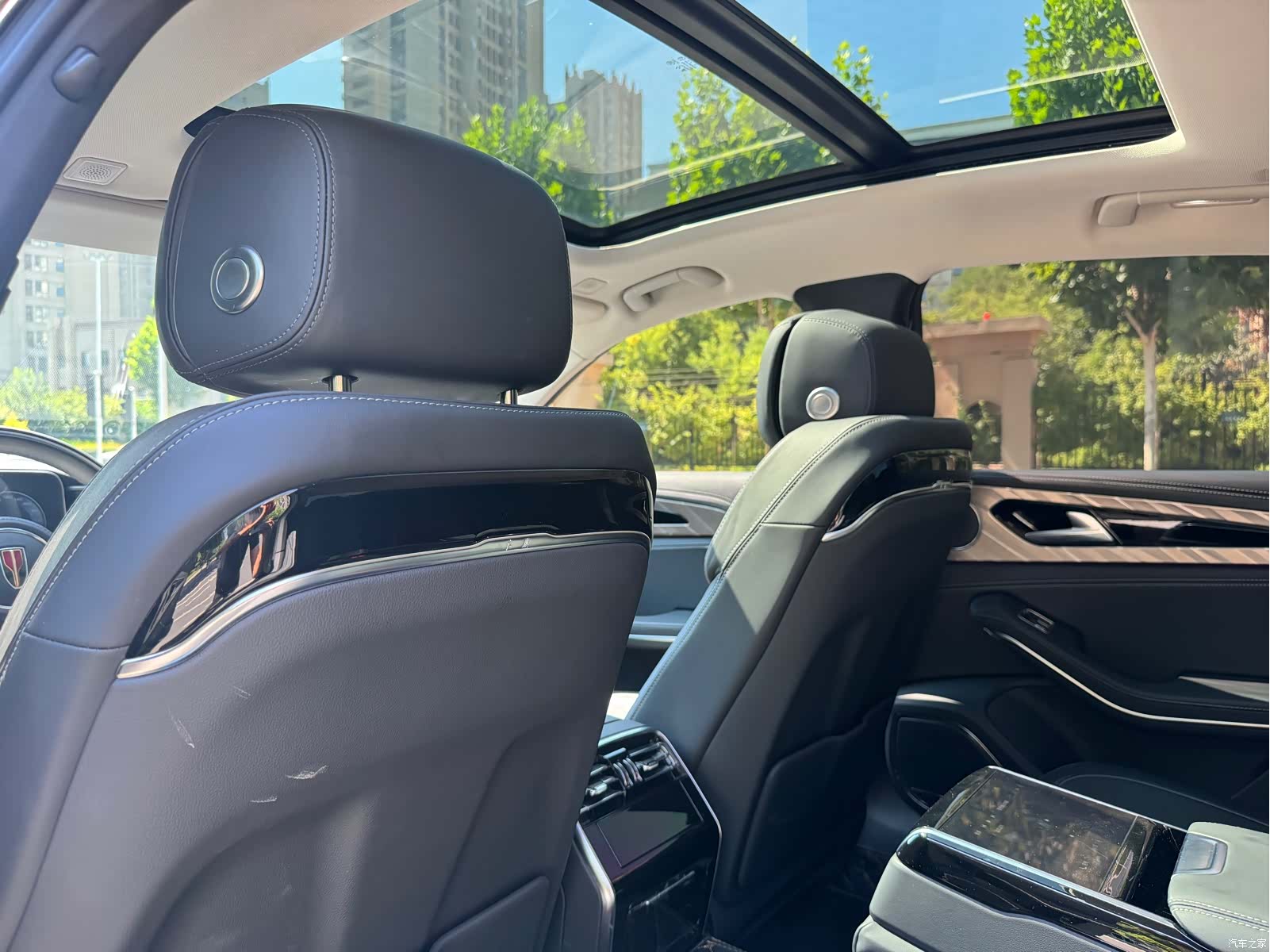 Hongqi H9, 2023 8