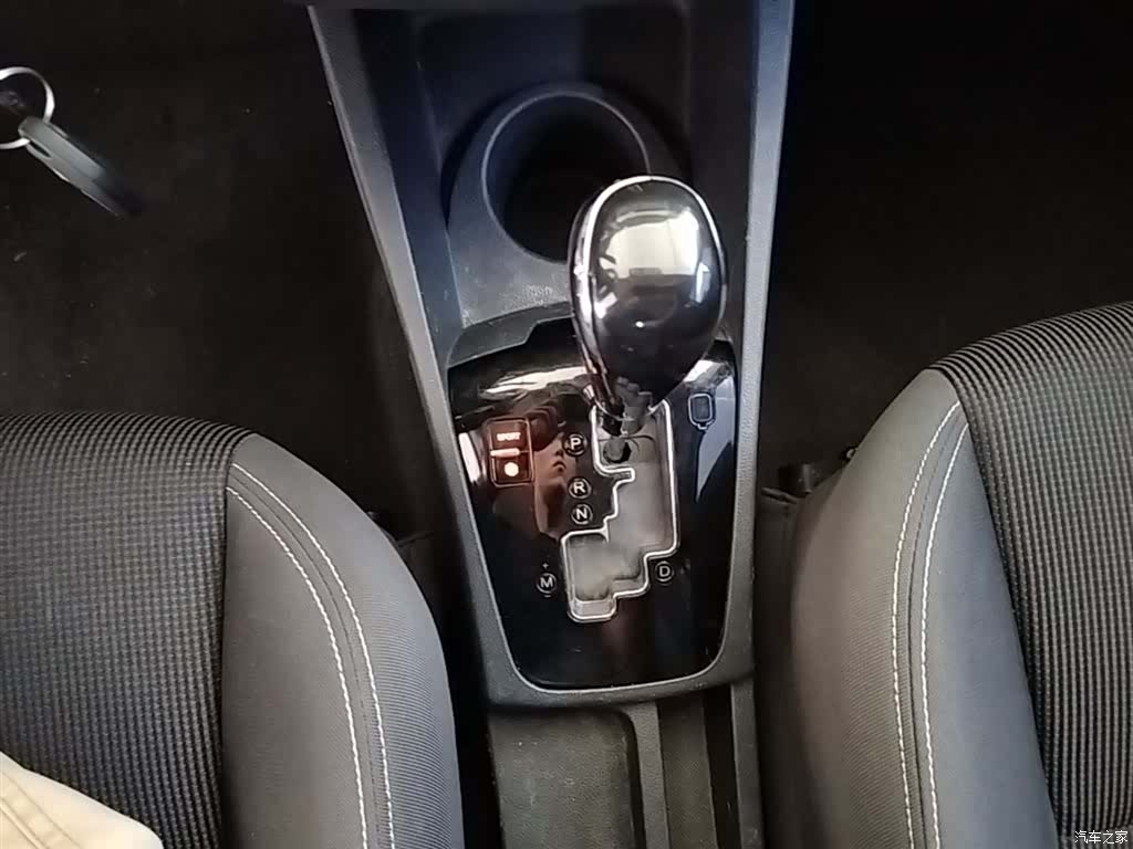 DongFeng AX3, 2016 9