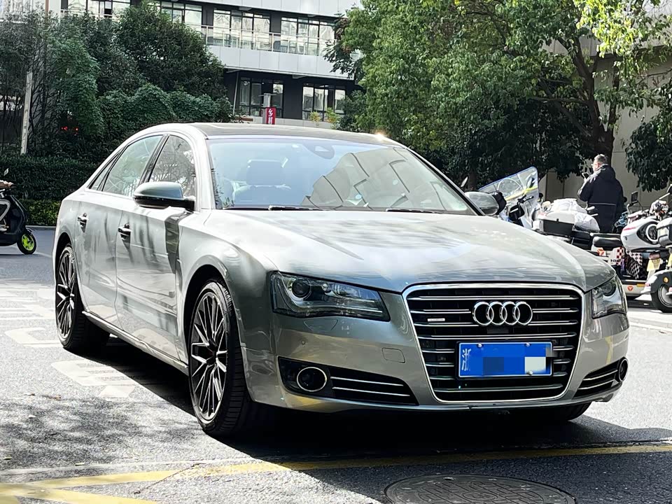 Audi A8