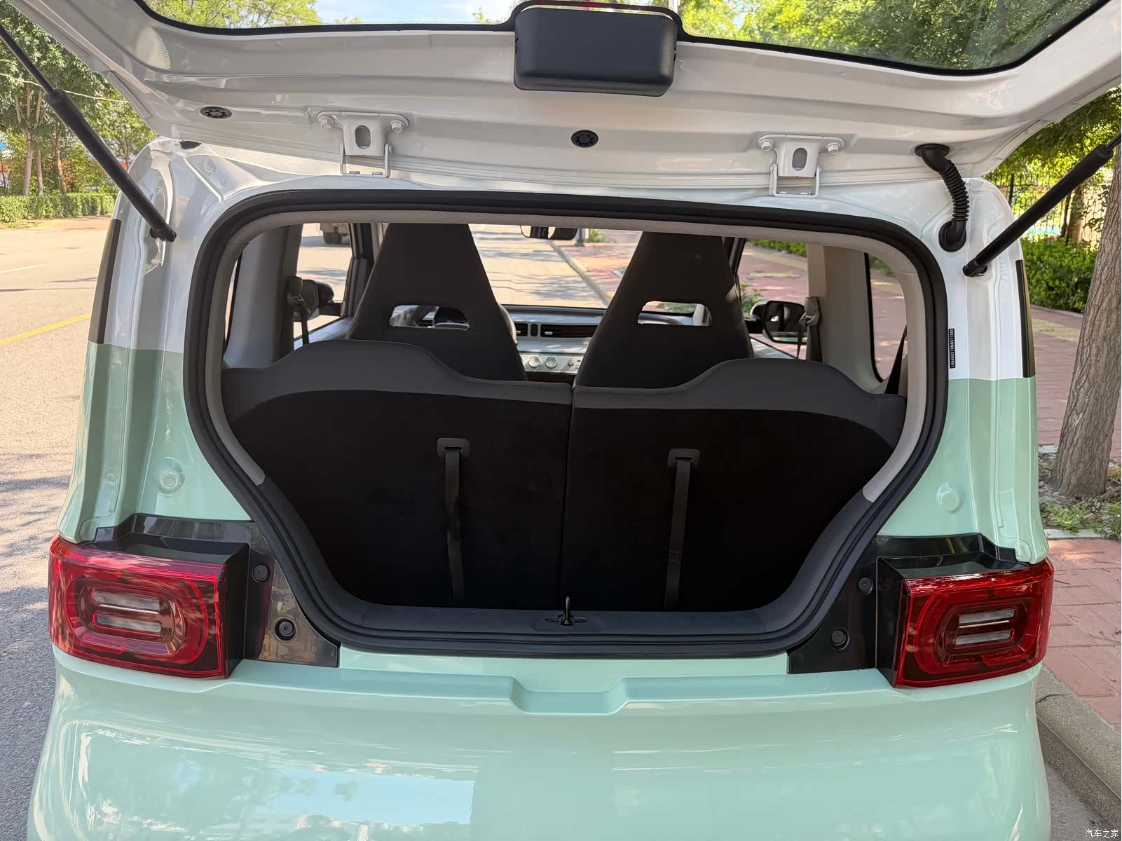 Wuling MINIEV, 2021 11
