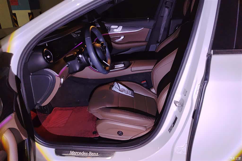 Mercedes-Benz E-Class, 2023 9