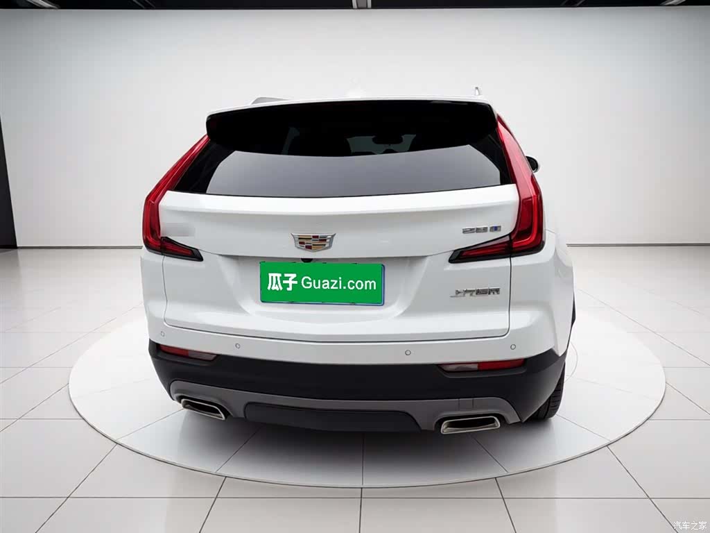 Cadillac XT4, 2022 все фото