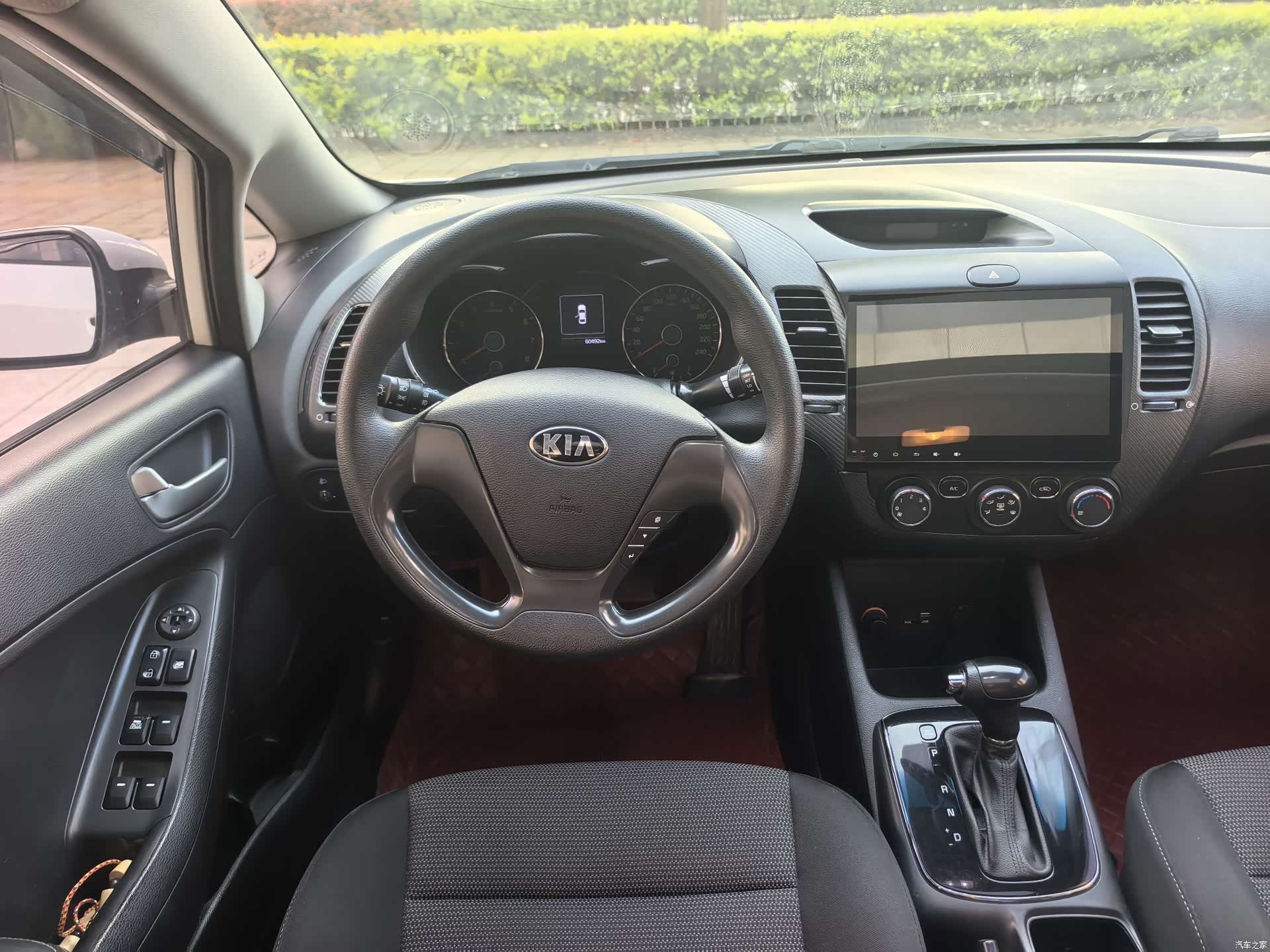 Kia K3, 2016 10