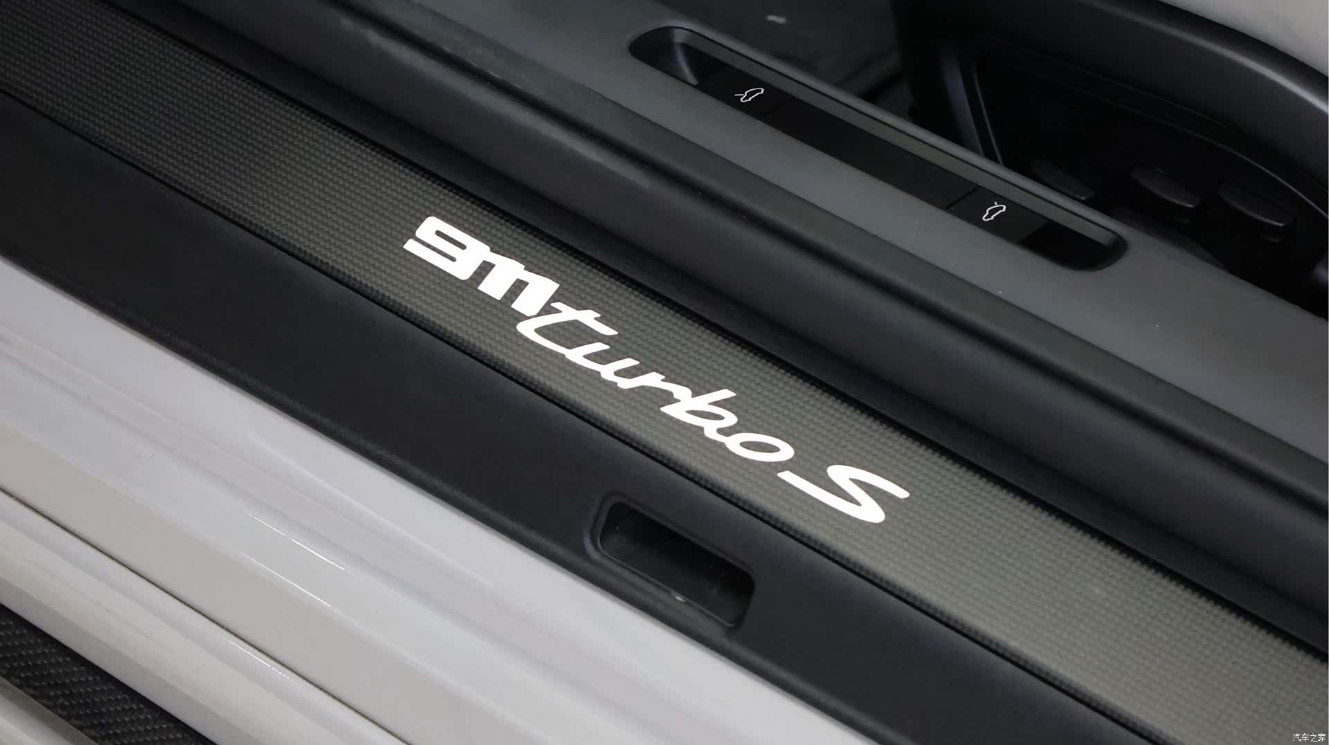 Porsche 911, 2023 26