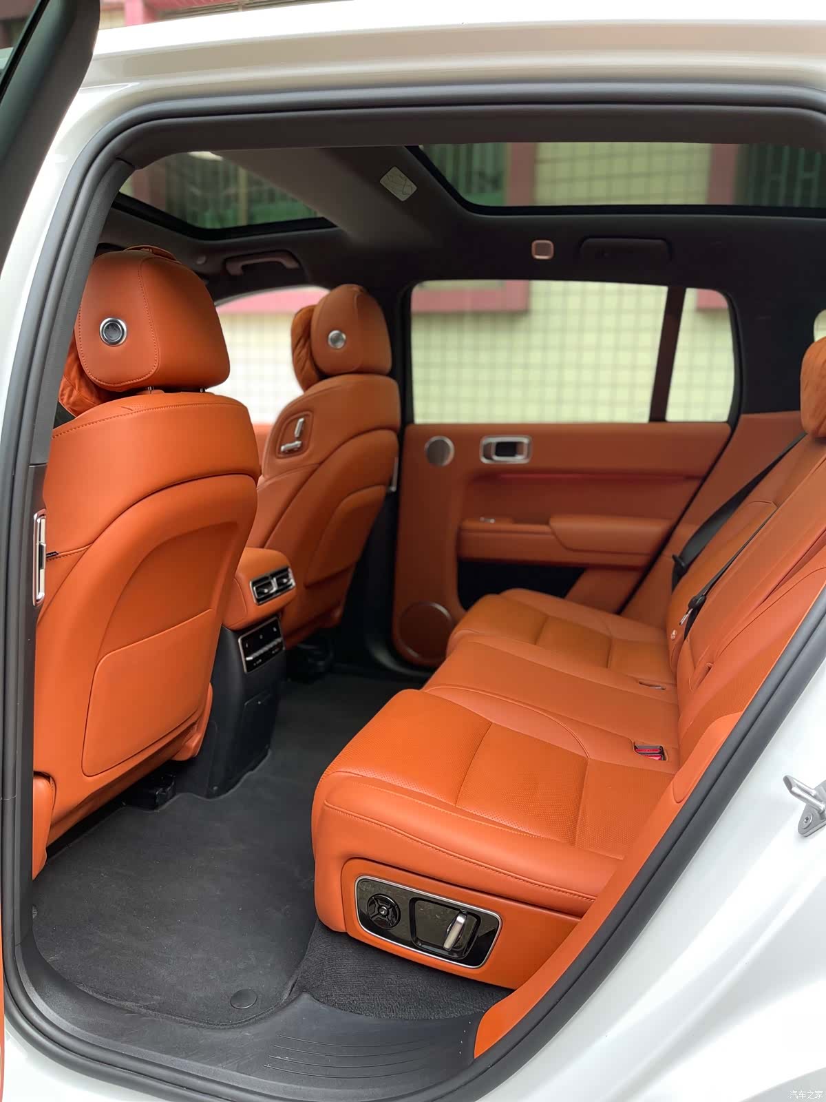 Li Auto L7, 2023 все фото