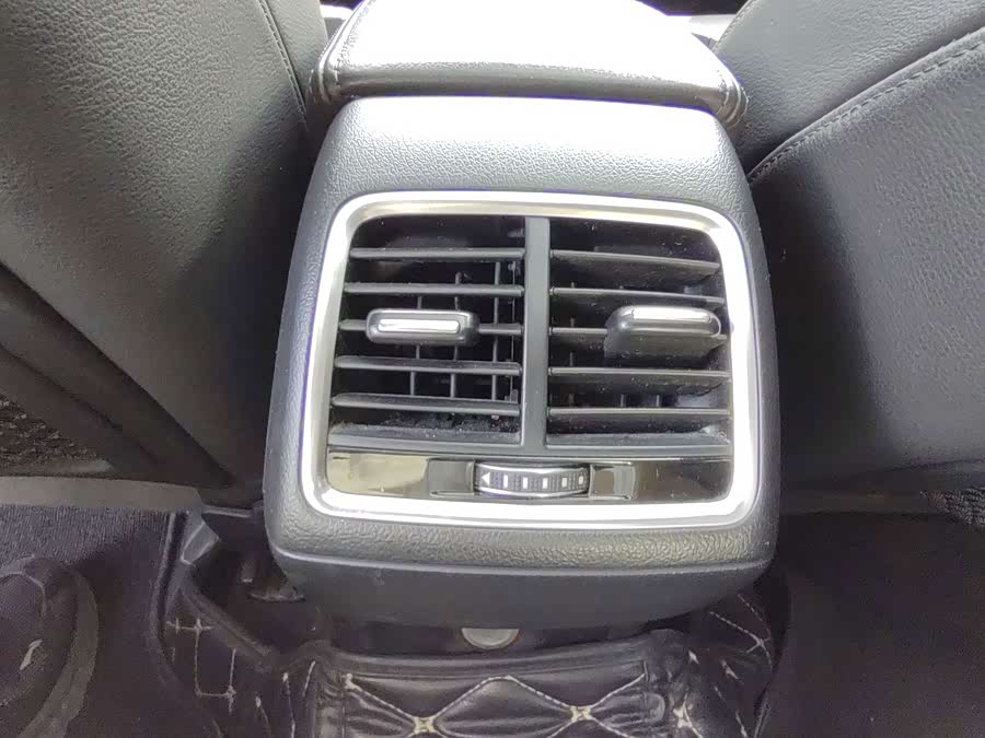 Audi Q3 2018, фото 18