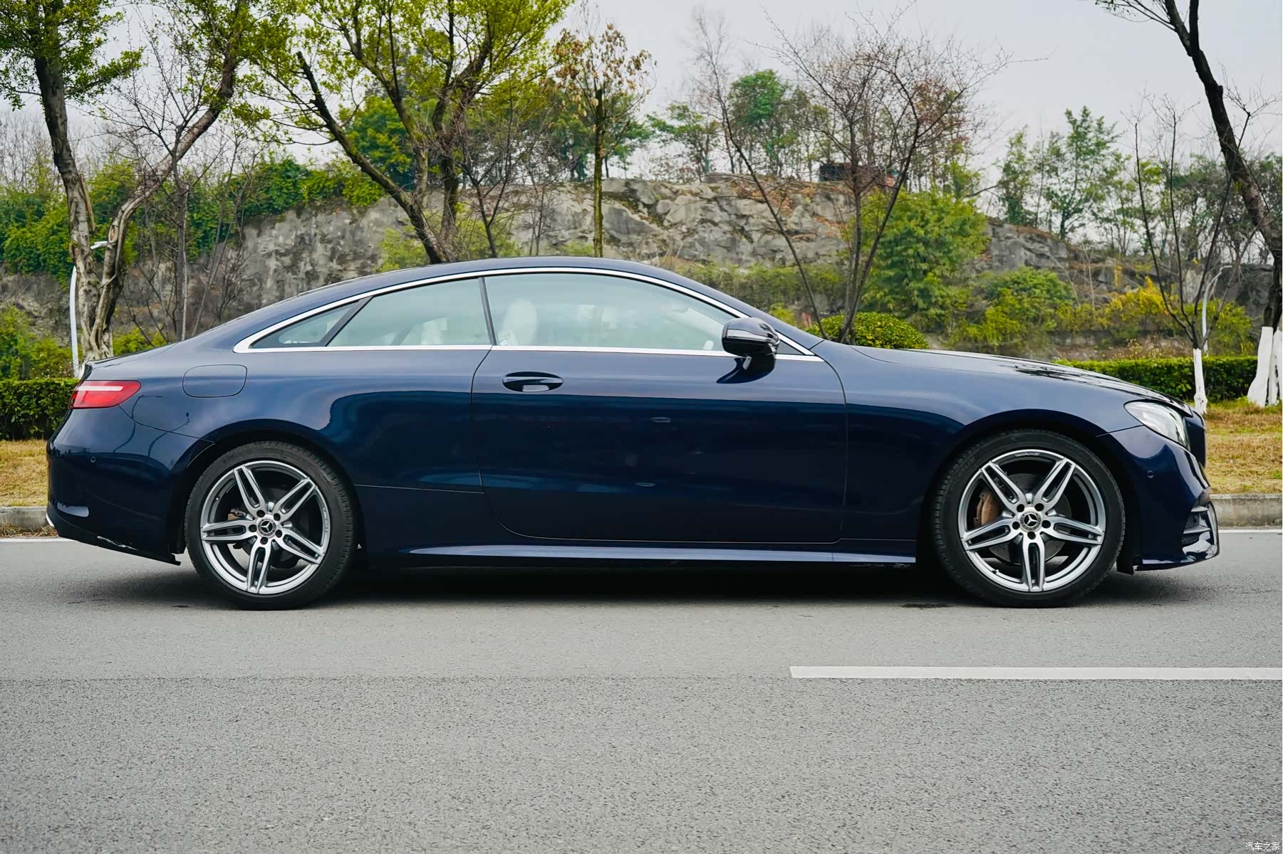 Mercedes-Benz E-Class, 2018 3