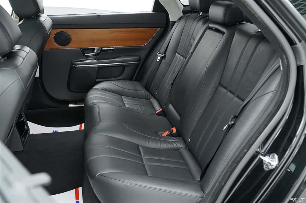 Jaguar XJ, 2013 10