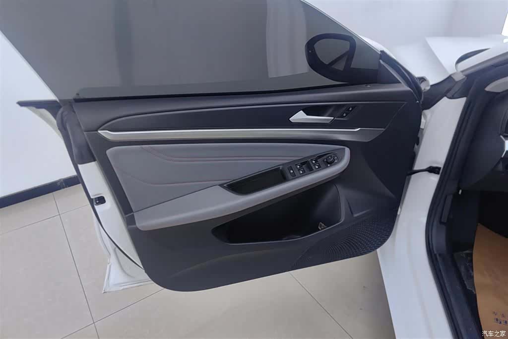 Volkswagen Lamando, 2023 7