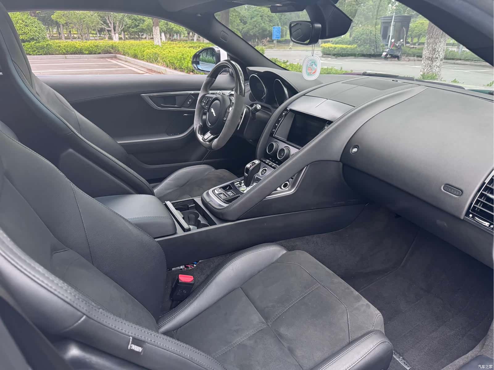 Jaguar F-TYPE, 2018 8