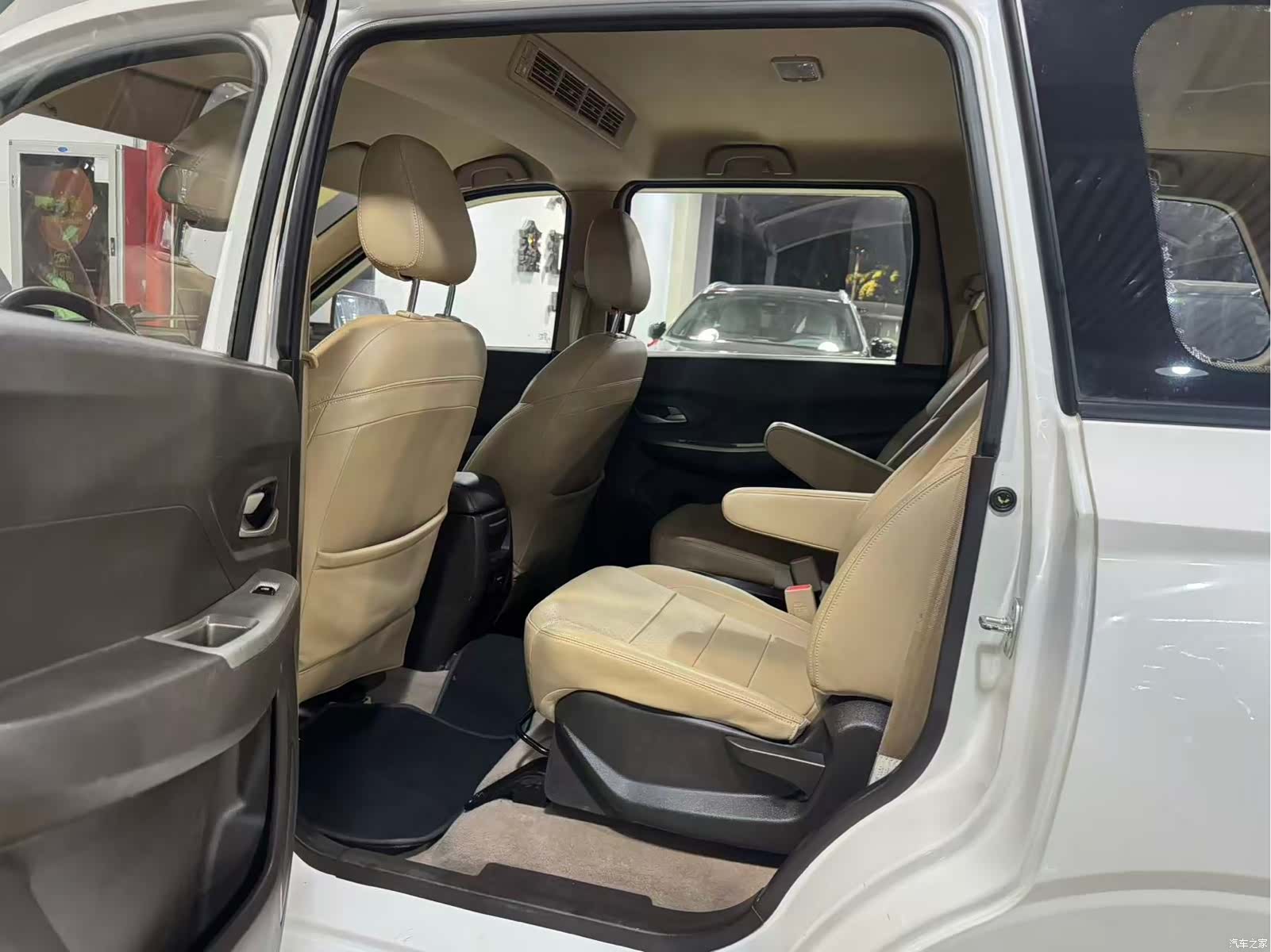 Wuling Hongguang, 2019 8
