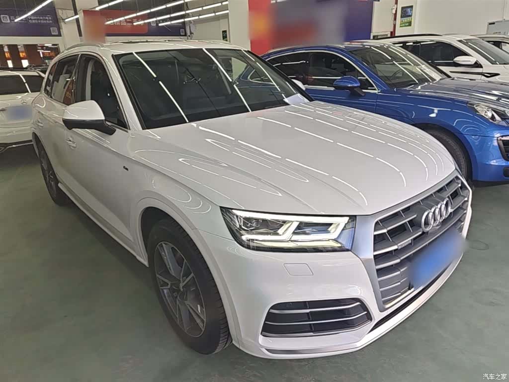 Audi Q5L, 2020 4