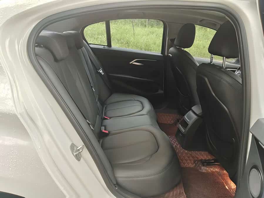 BMW 1 Series 2019, фото 7
