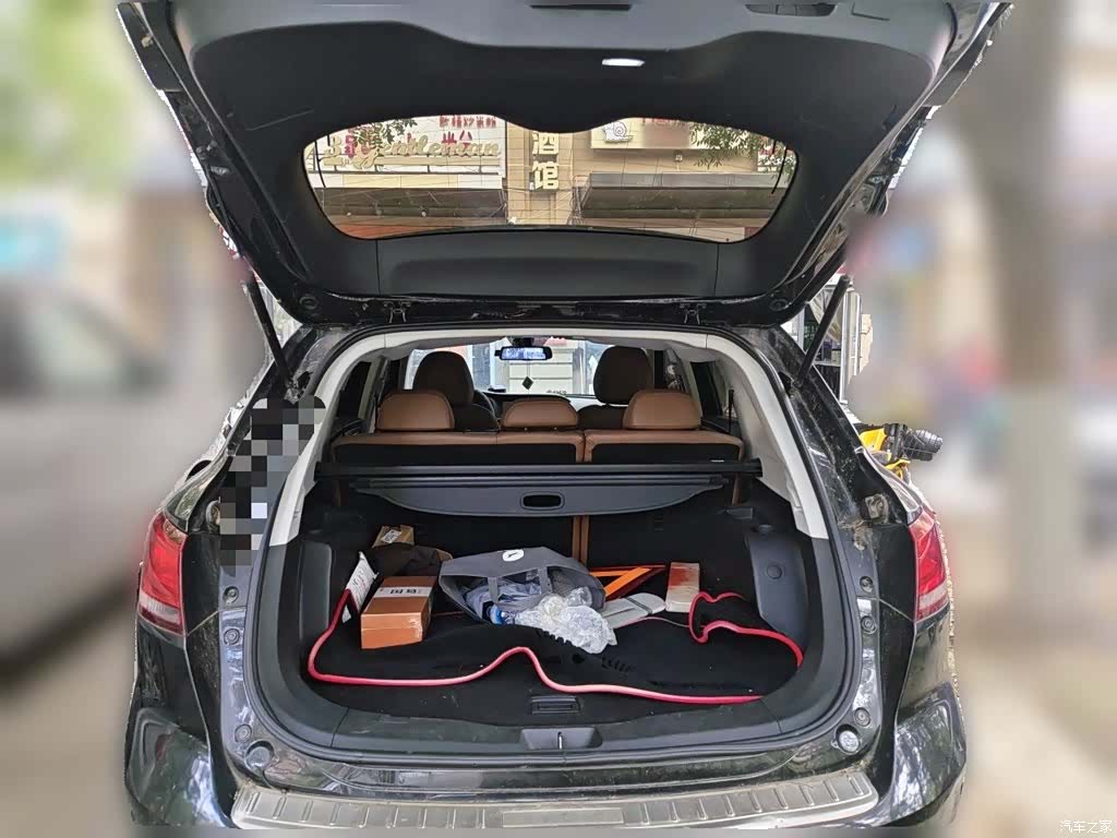 Borgward BX7, 2017 16