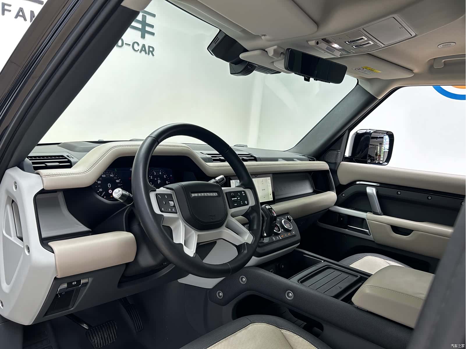 Land Rover Defender, 2021 8