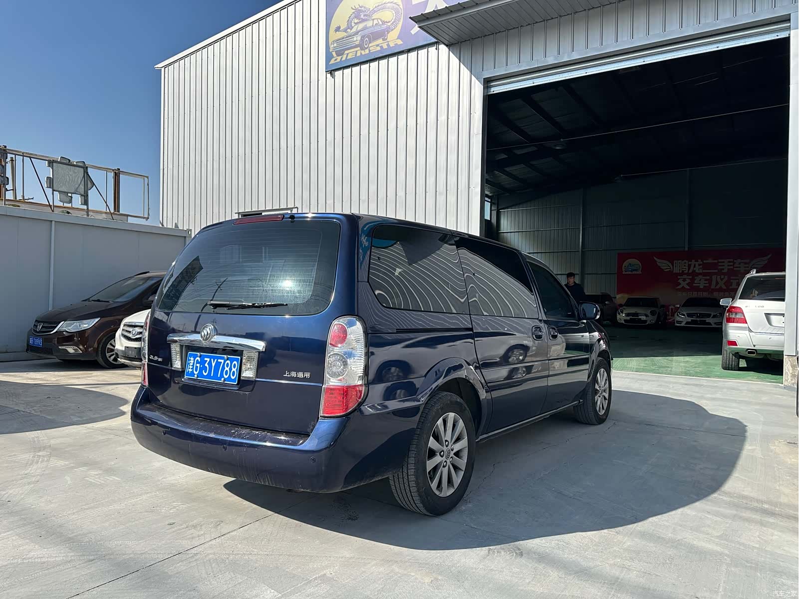 Buick GL8, 2013 7