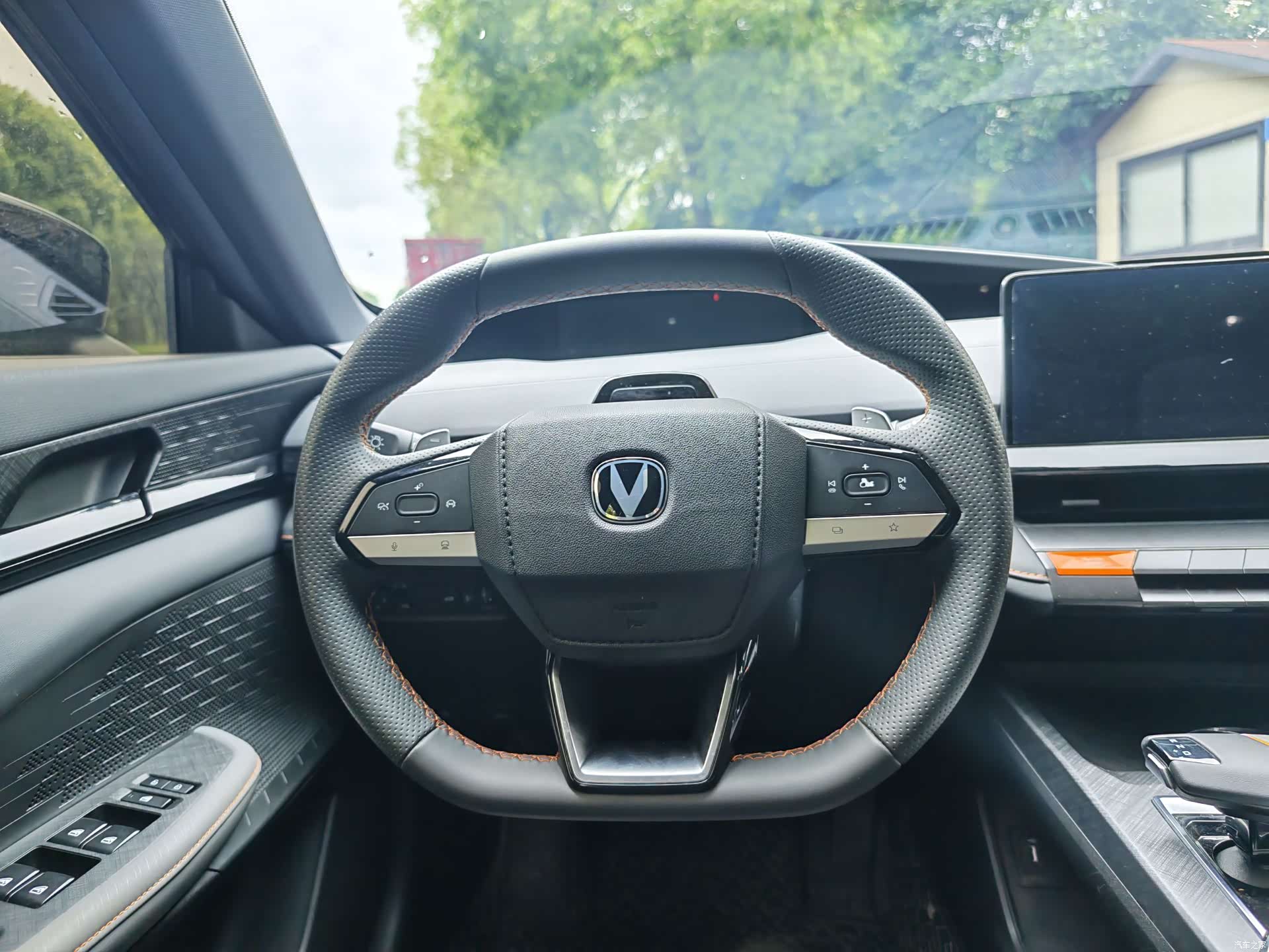 Changan UNI-V, 2022 9