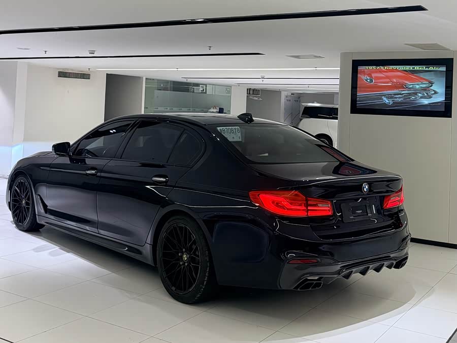 BMW 5 Series 2018, фото 7