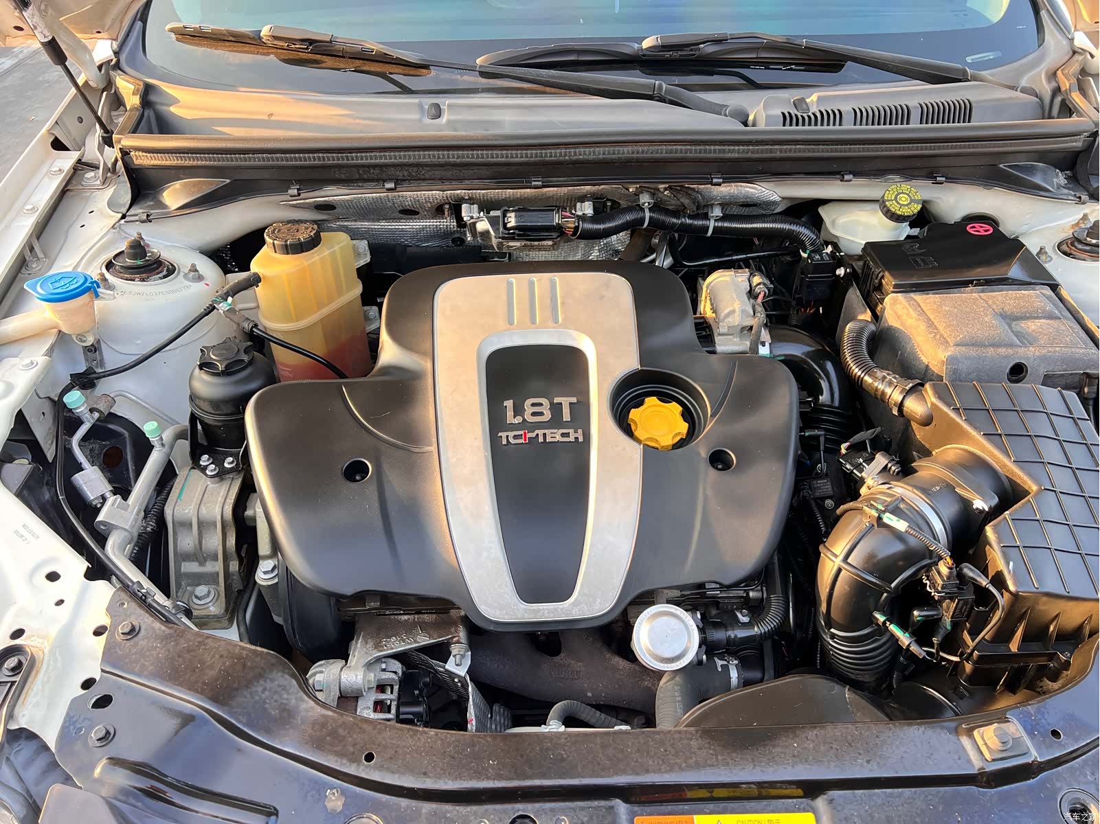 MG MG6, 2015 27